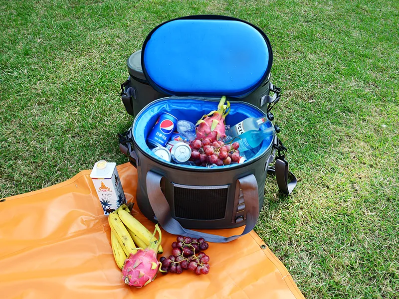 How to choose the material for a camping ice pack bag?