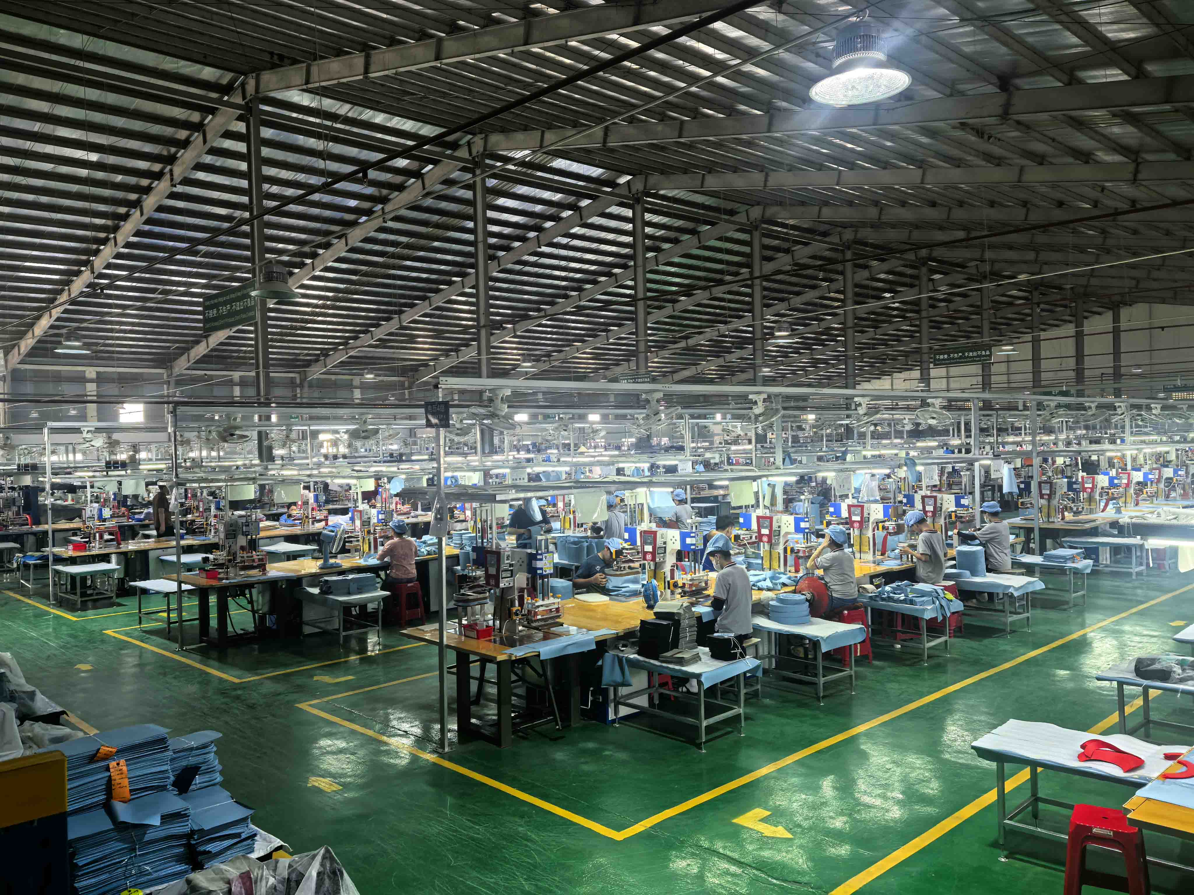 Vietnam Soft Cooler Factory: Sealock's Ho Chi Minh City Production Line Vietnam Soft Cooler Factory: Sealock's Ho Chi Minh City Production Line