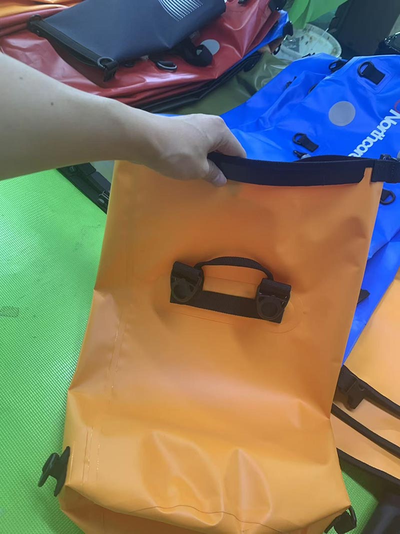 waterproof dry barrel bags