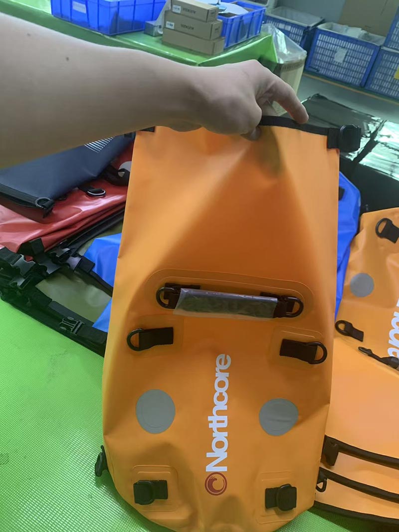 waterproof dry barrel bags